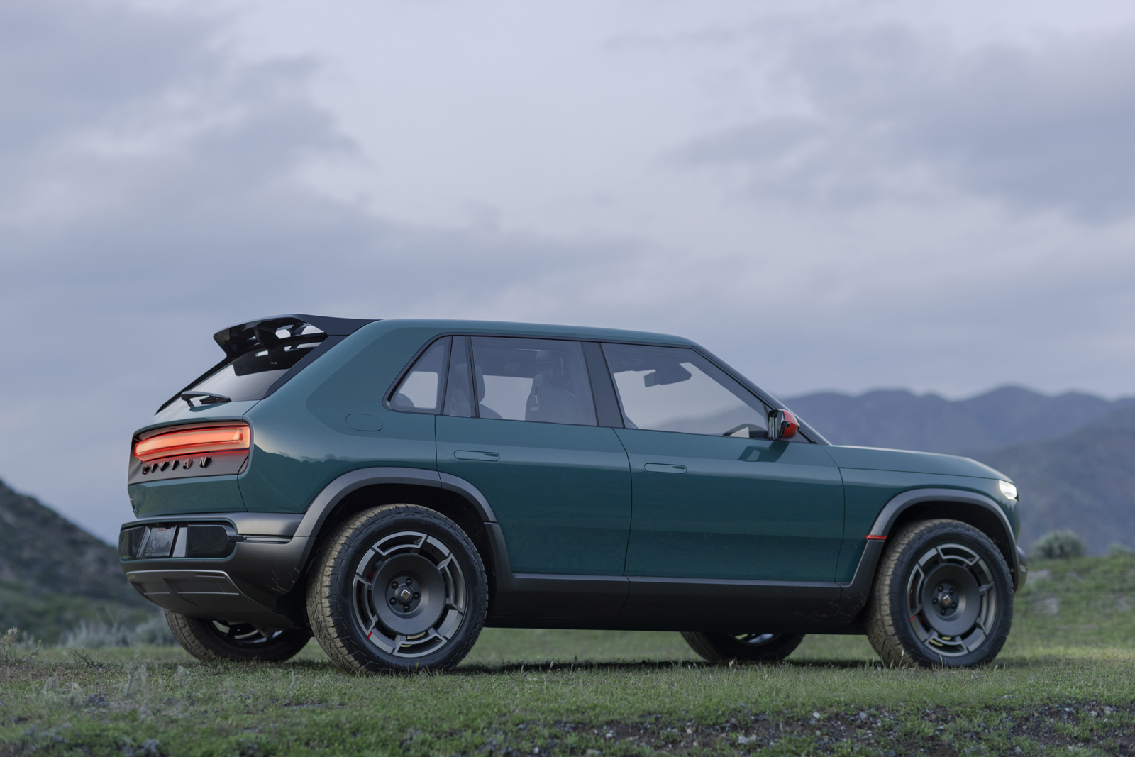 The Rivian R3 looks like a Lada Niva and that’s why I love it